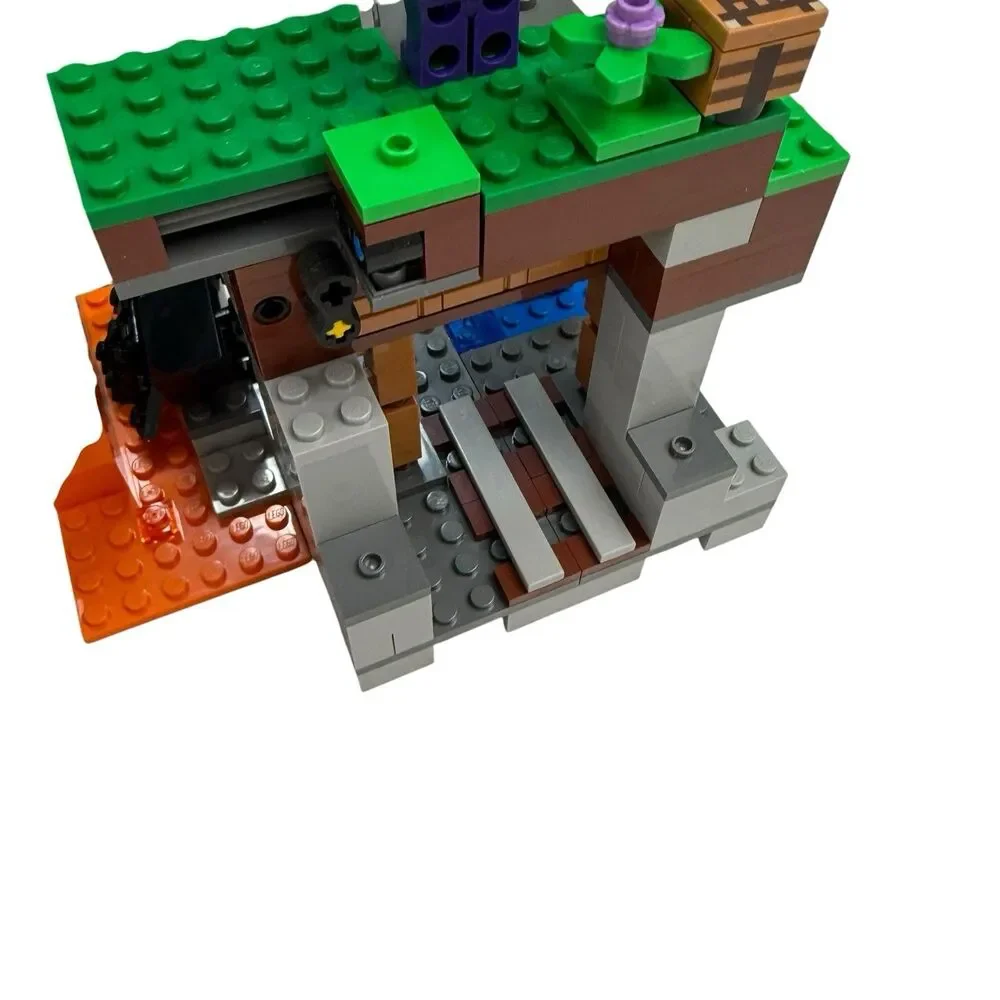 LEGO Minecraft The Abandoned Mine 21166 Manual - No Box - Missing one piece